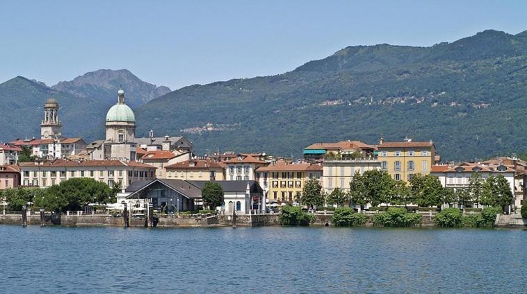 C'Era Una Volta Verbania Intra Bagian luar foto